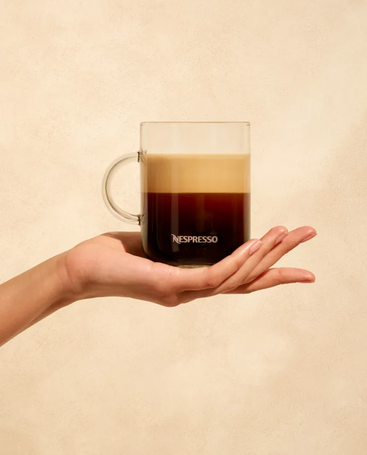 Visuel Nespresso, tasse Vertuo